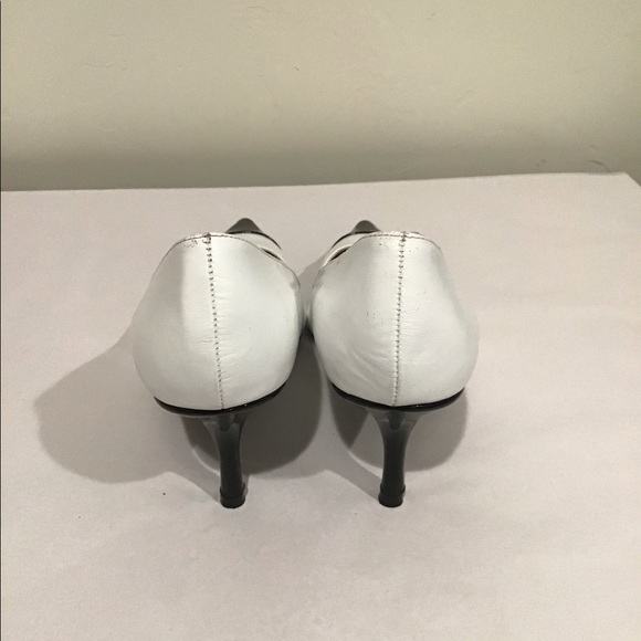 Ellen Tracy Black & White Kitten Heels - Picture 7 of 9